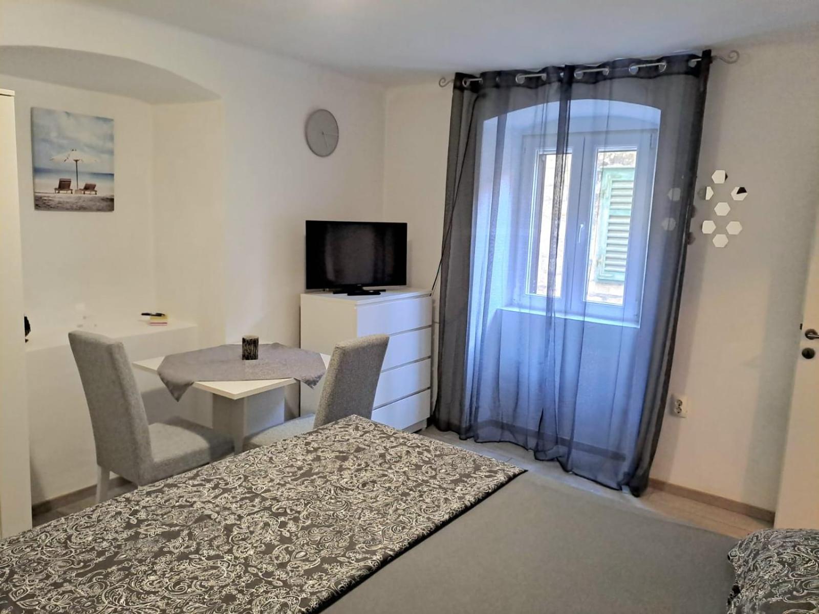 Studio Apartment Lola Каштела Екстер'єр фото